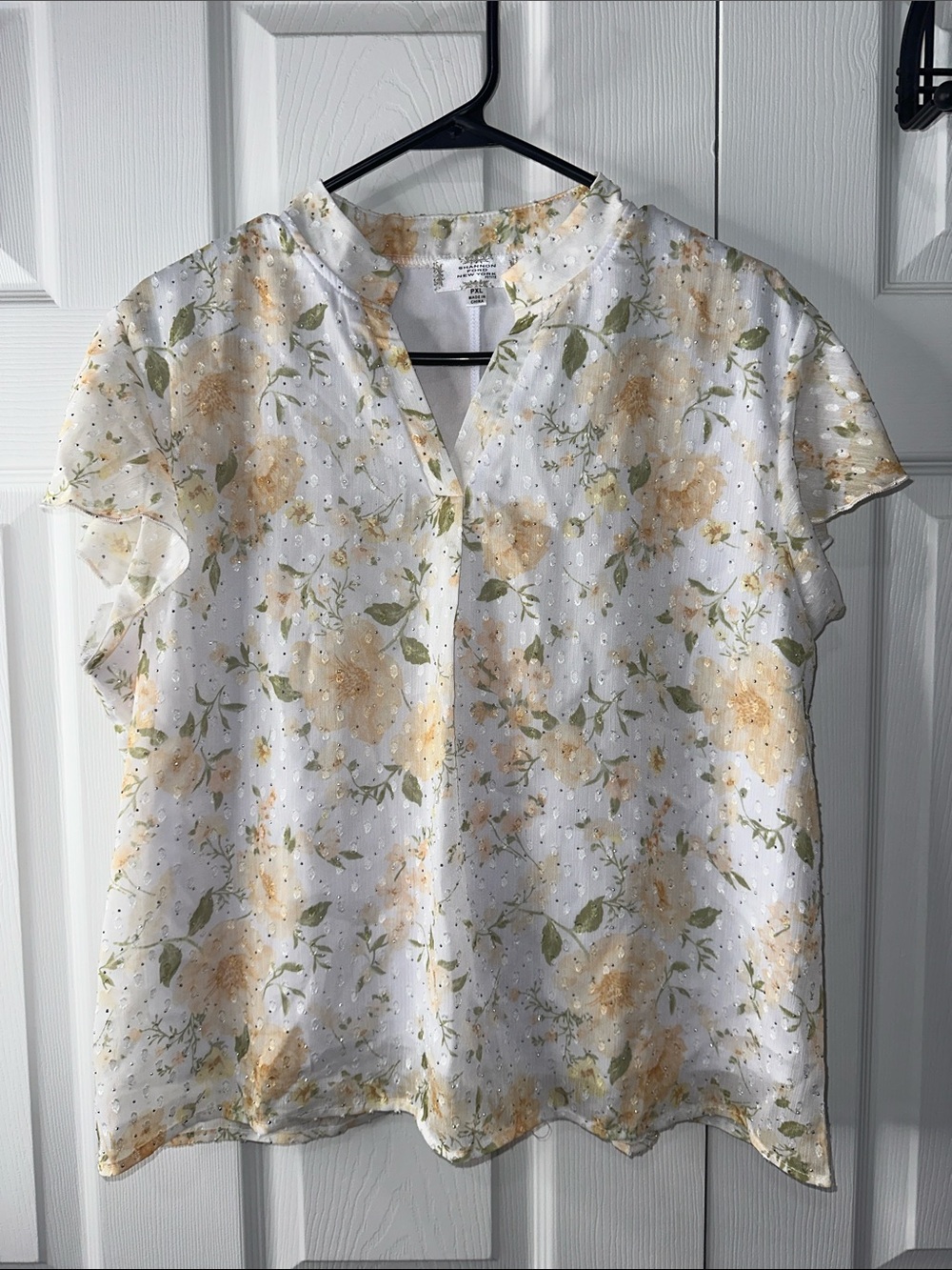 Women’s White Floral Short-Sleeve V-Neck Blouse with Yellow Blossoms
